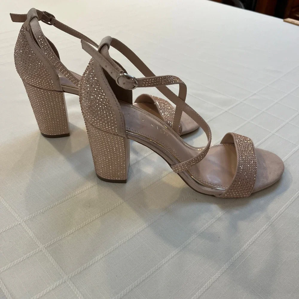 Women's Blush Strappy Block Heel Sandals - Picture 8 of 15